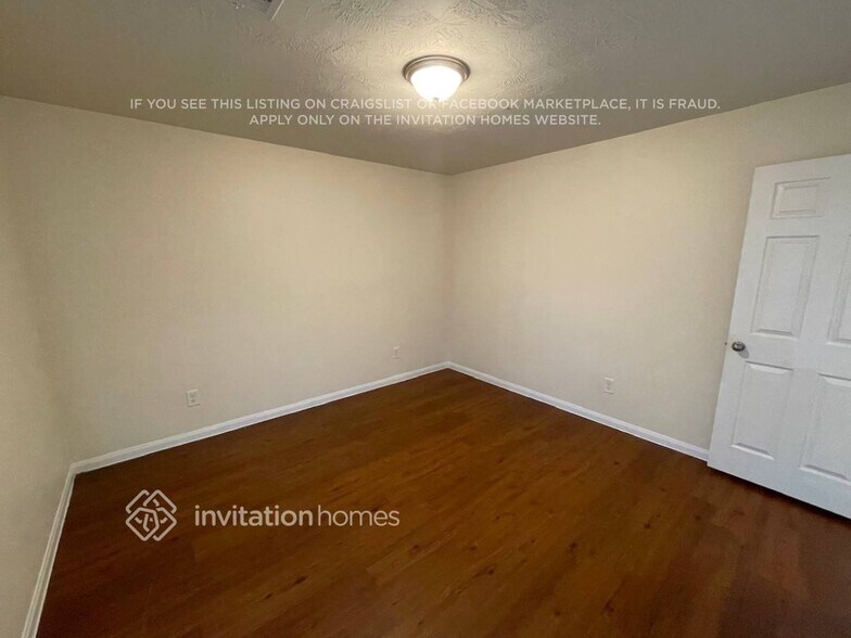 Building Photo - 12030 Gregory Crossing Way