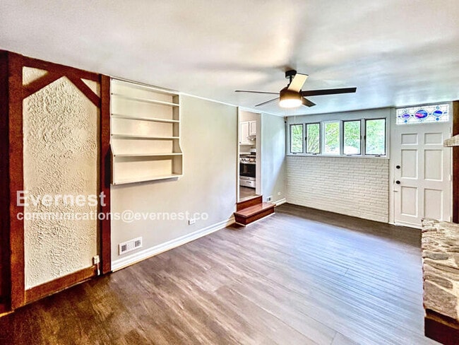 Building Photo - 2771 Winding Ln NE