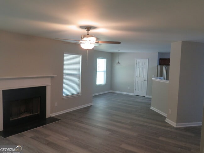 Building Photo - 2510 Wrangler Dr
