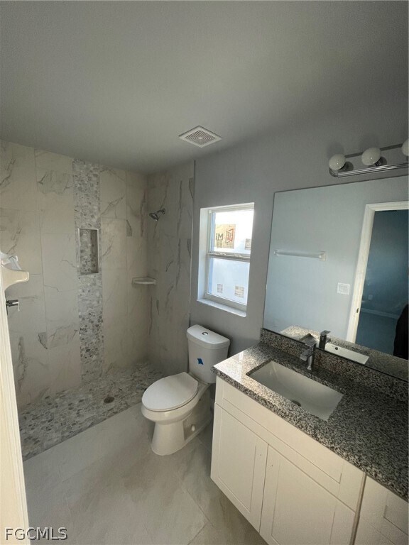 Building Photo - 3534 SW 17th Ave