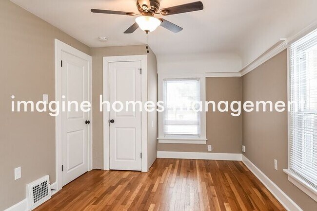 Building Photo - Remodeled Home in Solon. Pets Welcome!