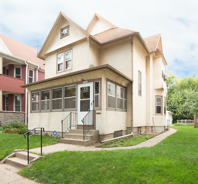 Building Photo - 1331 Jefferson St NE