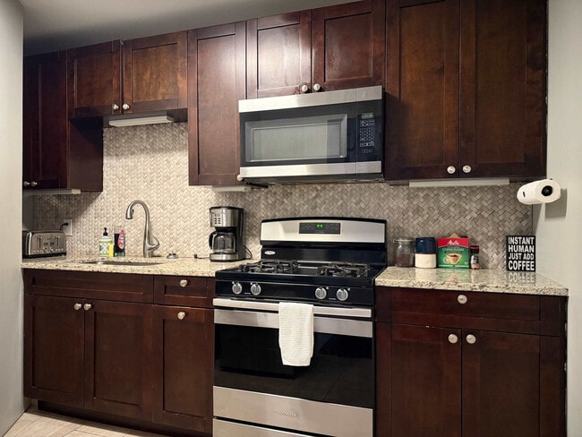 Building Photo - 215 Piedmont Ave NE