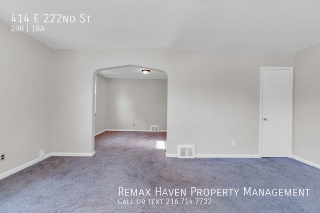 Building Photo - 414 E 222nd St. DN Unit, Euclid - Spacious...