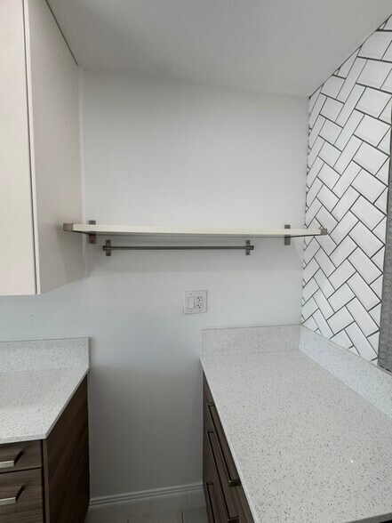 Kithcen. - 2415 Thomas St