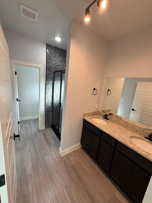 Building Photo - 14406 Smokey Point Dr