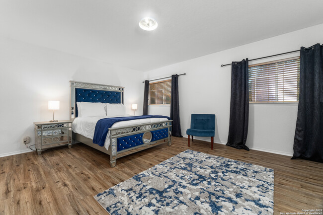 Building Photo - 10646 Manor Creek