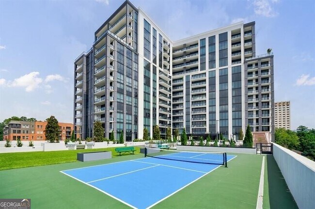 Building Photo - 2425 Peachtree Rd NE