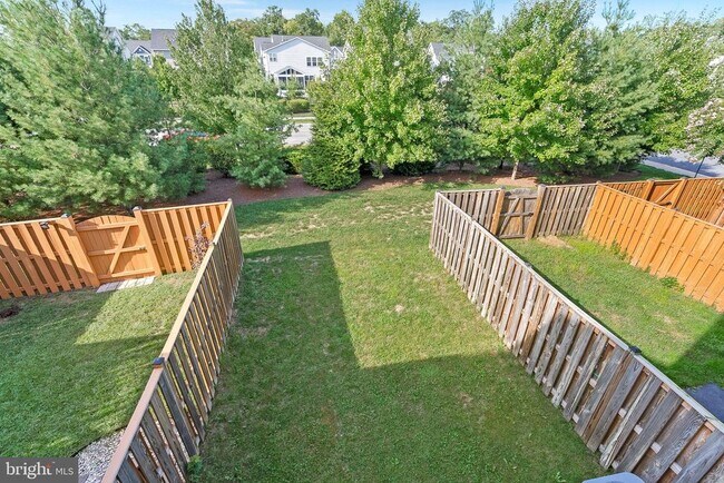 Building Photo - 207 Miles Hawk Terrace