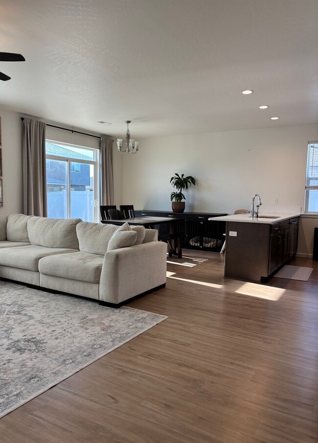 Building Photo - 8602 Ashen Dr