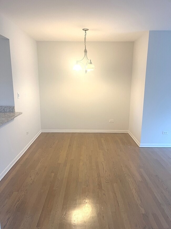 Building Photo - 7952 Madison St