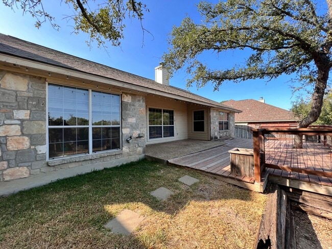 Building Photo - Beautiful Home In Oak Hollow Estates