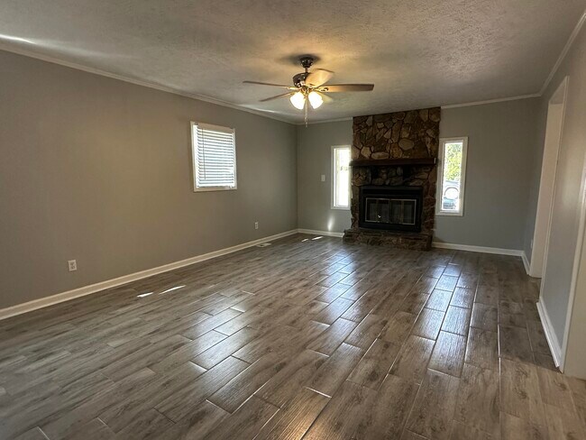 Building Photo - 2139 Kingsley Ct