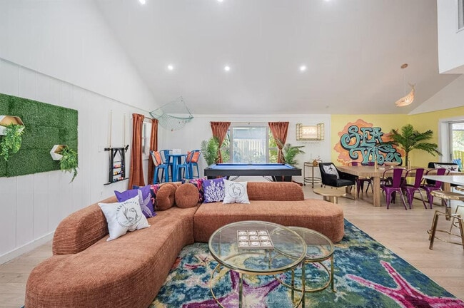 Building Photo - 8709 9th Ave NW