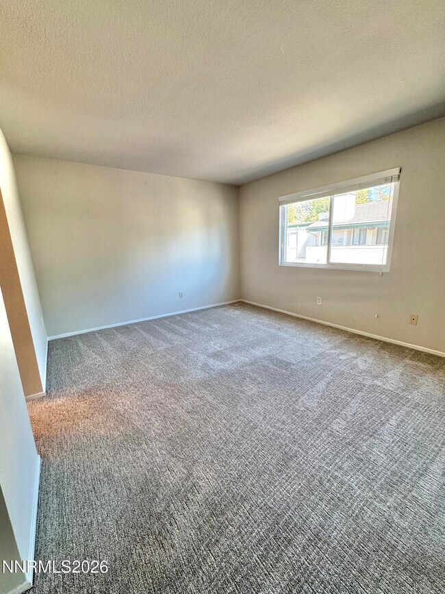 Building Photo - 2604 Sunny Slope Dr