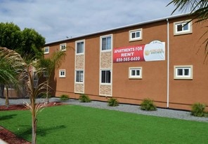 Building Photo - Las Dos Palmas