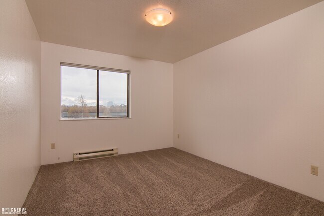 Building Photo - The Outlook Apartments