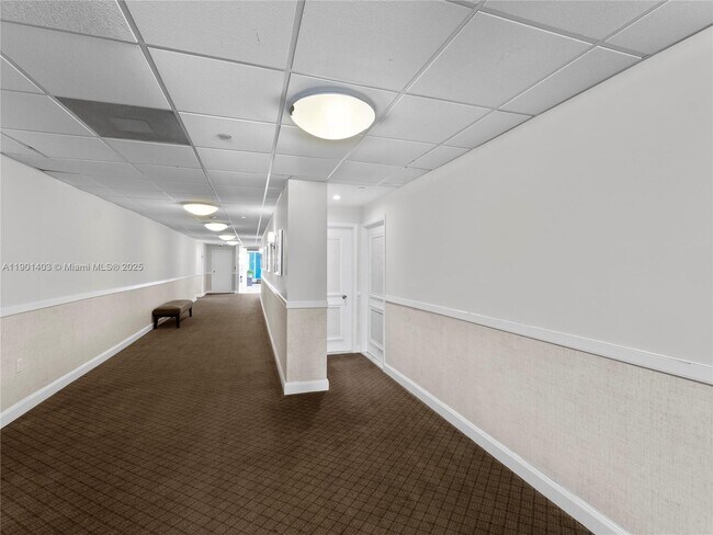 Building Photo - 5 Island Ave