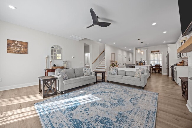 Building Photo - 346 Gun Club Dr