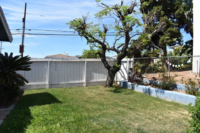 Building Photo - 4006-4008 DELTA STREET