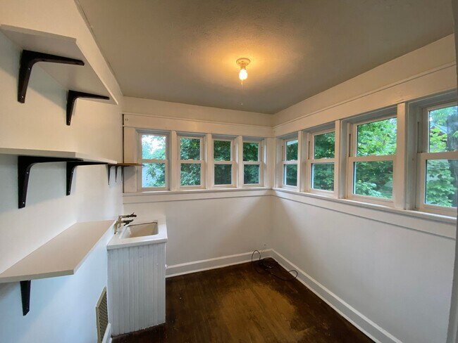 Building Photo - Available August 20th, 2026!