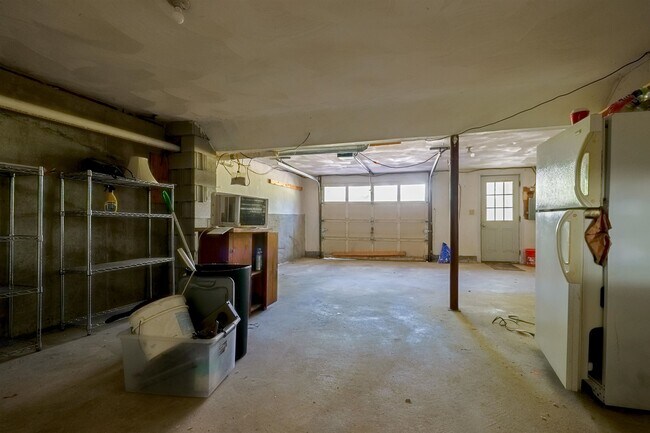 Building Photo - 38 Stonegate Ln