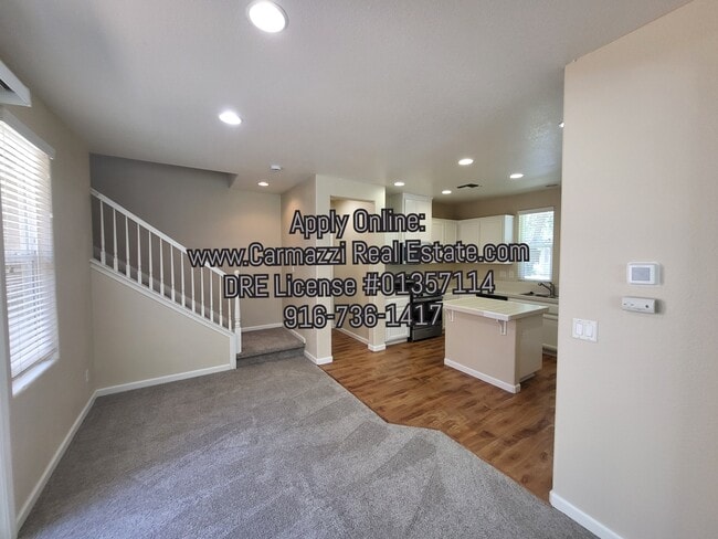 Building Photo - 260 Wapello Cir