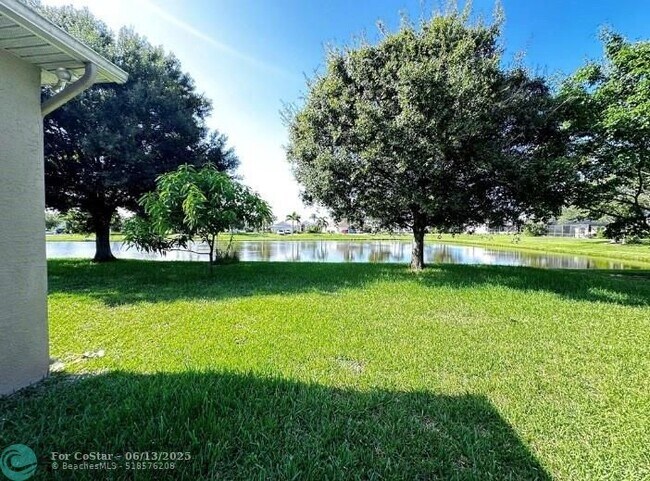 Building Photo - 2811 Serenity Cir S