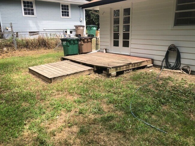 Building Photo - Remodeled 3 Bedroom Home!