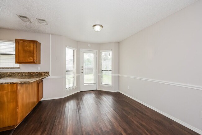 Building Photo - 1824 Island View Dr