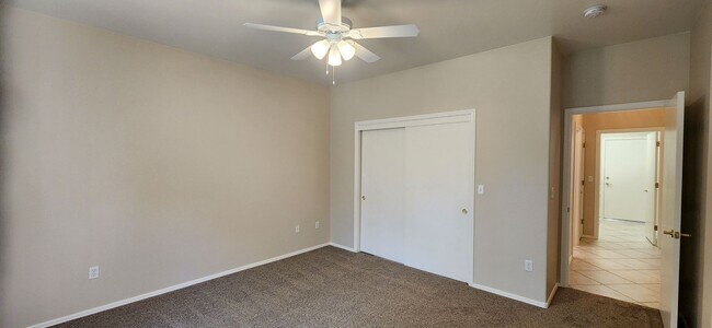 Building Photo - FRESHLY PAINTED 2 Bedroom Patio Home in Ag...