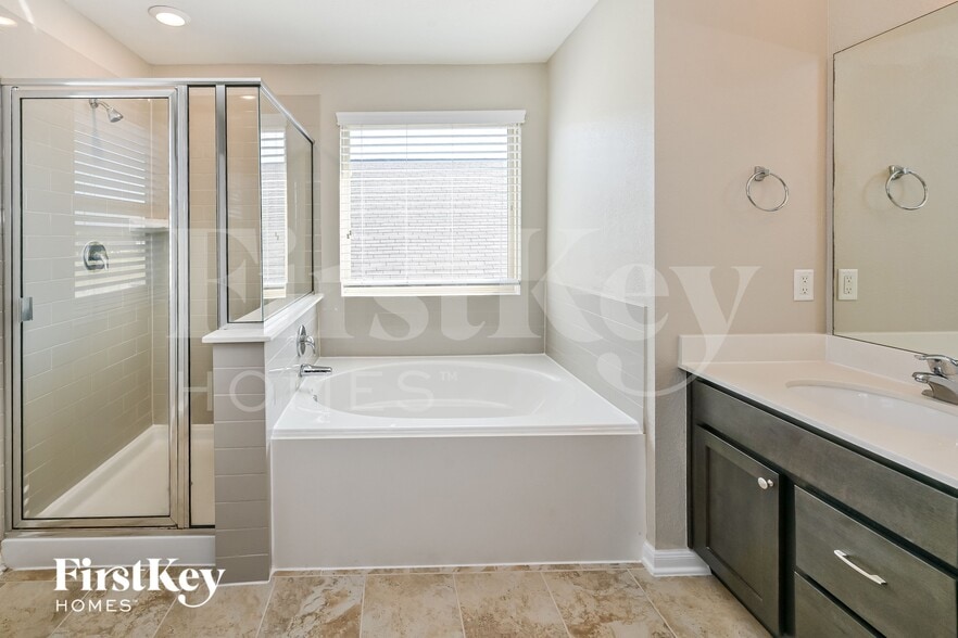 Building Photo - 12731 Arcola Valley Ct