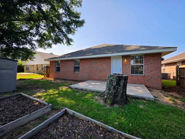 Building Photo - 5008 Orlando Ct