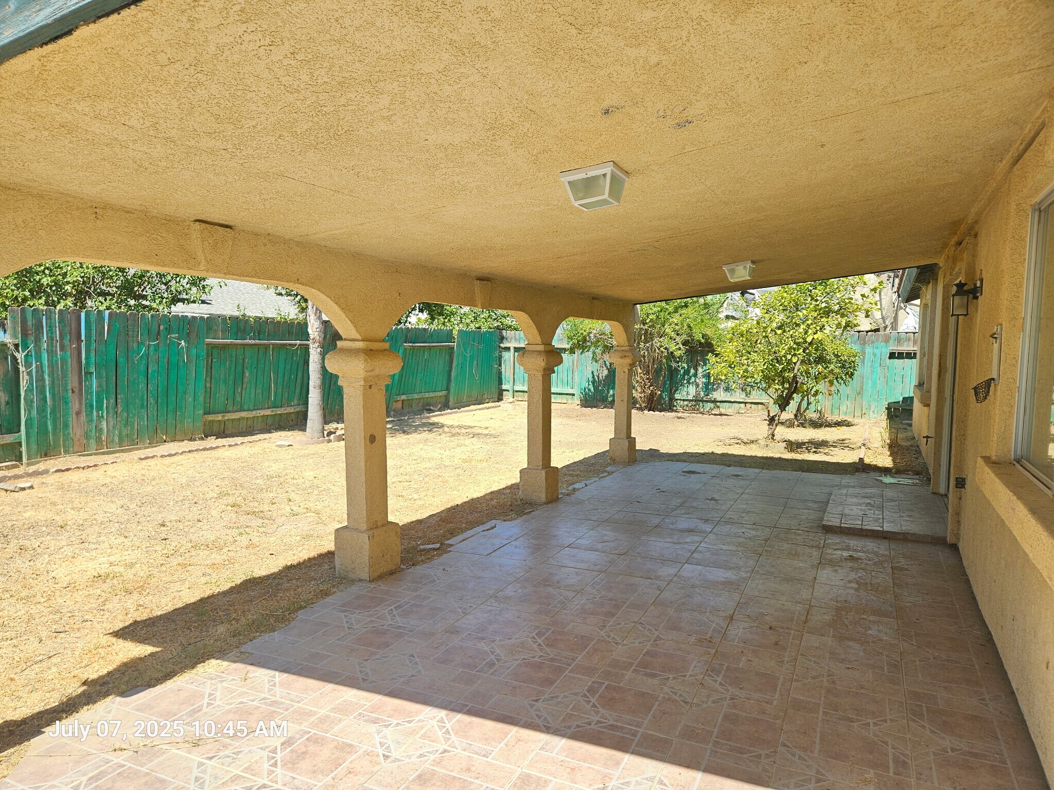Building Photo - 1901 Calla Lily Dr