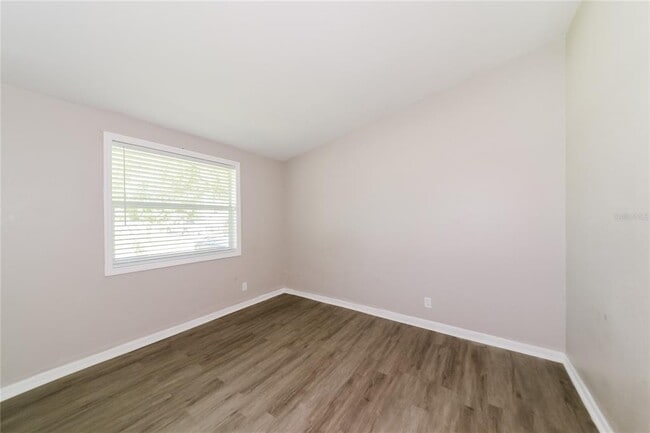 Building Photo - 5111 22nd St Ct E