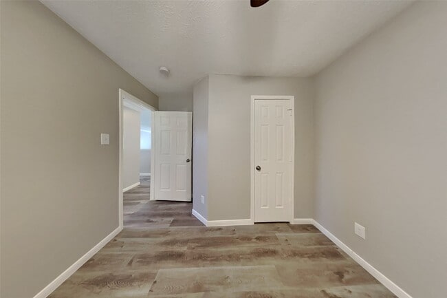 Building Photo - 6807 Oakbranch Manor Ln
