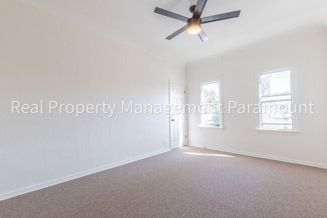Building Photo - 2757 S Mansfield Ave