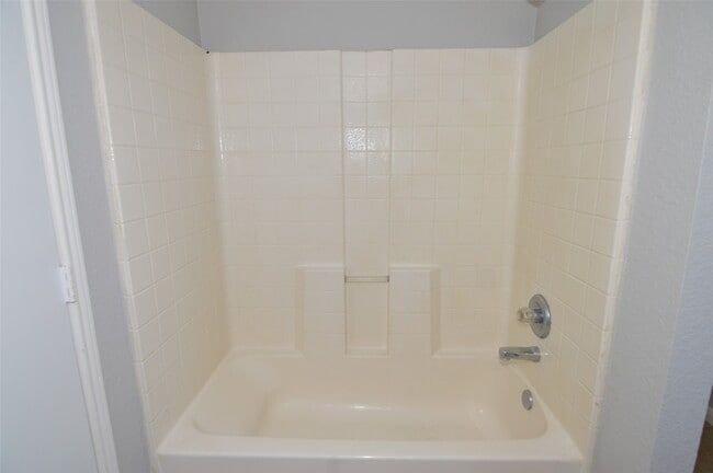 Building Photo - 24322 Bar Kay Ln