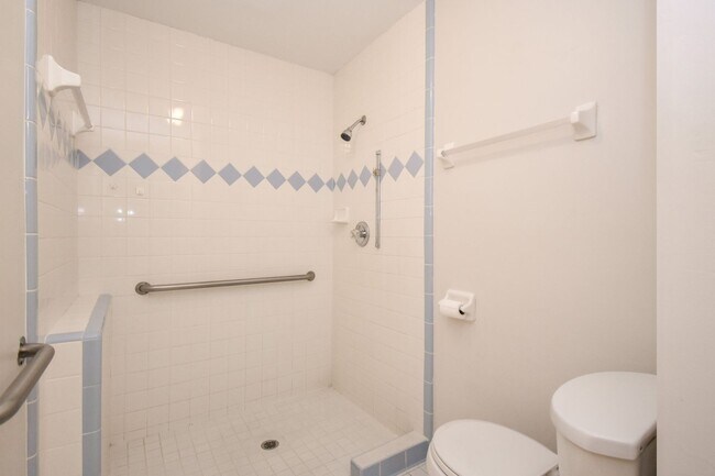Building Photo - 3658 NW 40th Pl