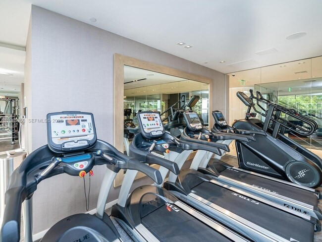 Building Photo - 9 Island Ave