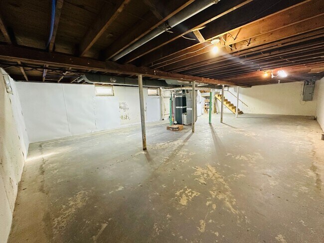 Building Photo - Charming 3 Bedroom Home in Fern Creek – Great Layout & Location: Limited-Time Leasing Special!