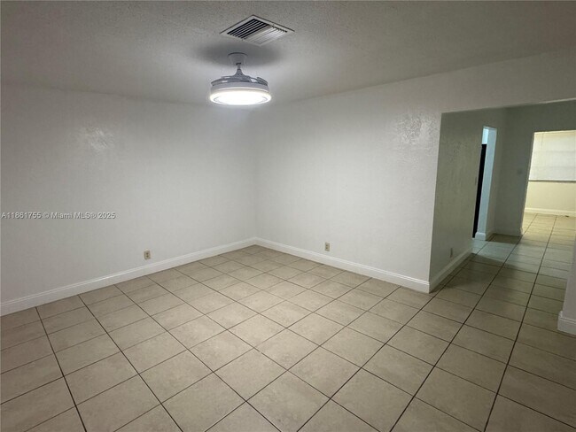 Building Photo - 7205 NW 76th Pl