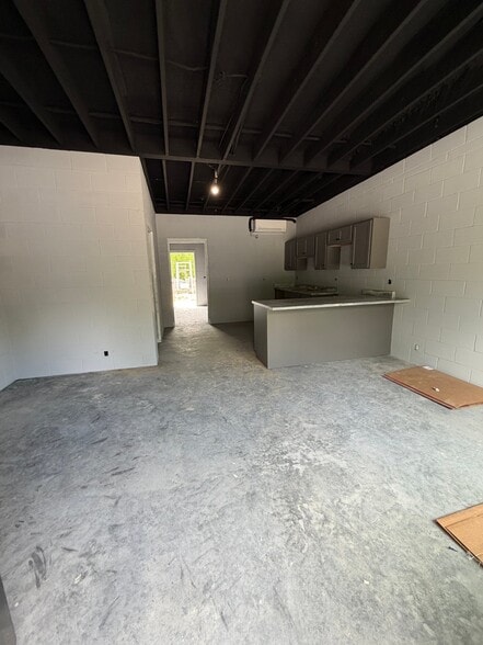 Building Photo - 218 Wright Ave