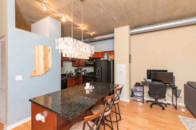 Building Photo - 700 N Larrabee St