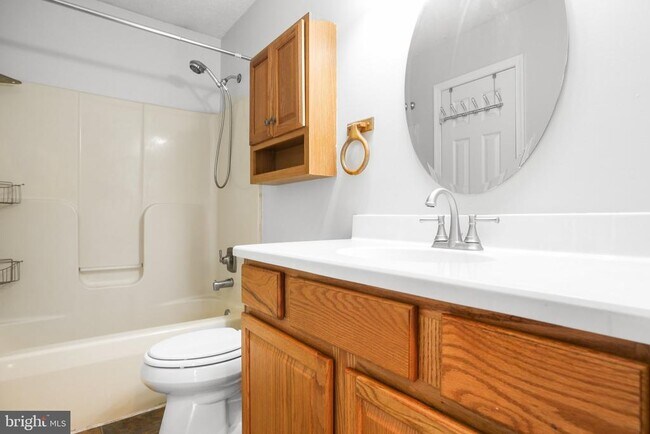 Building Photo - 7303 Sunset Ridge Ct