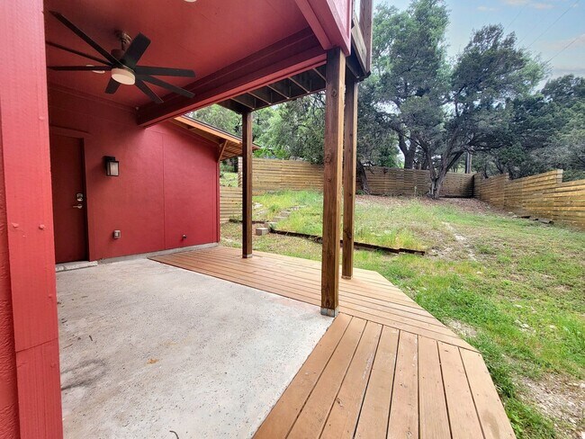 Building Photo - 325 Southwind Rd