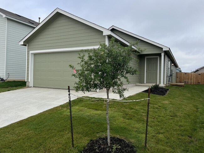 Building Photo - 13819 Llama Pl