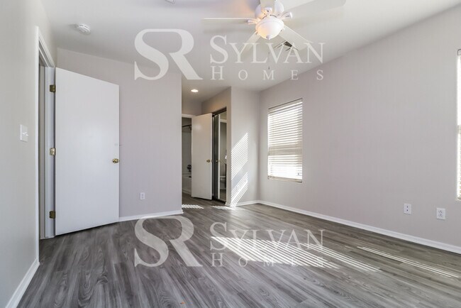 Building Photo - Coming HOME never felt so good!