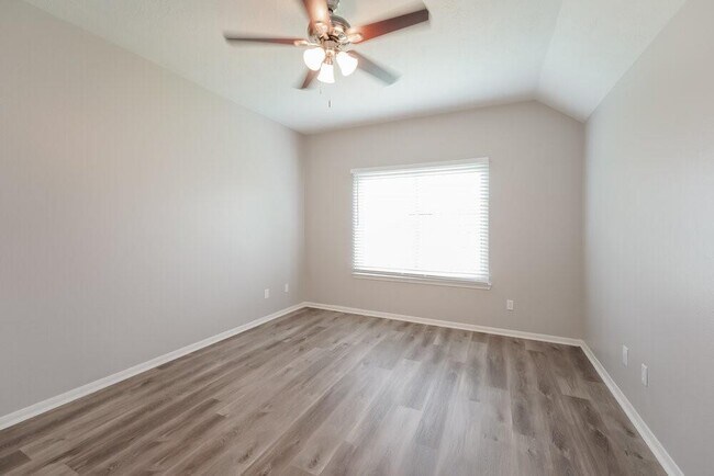 Building Photo - 2614 Elder Park Ct