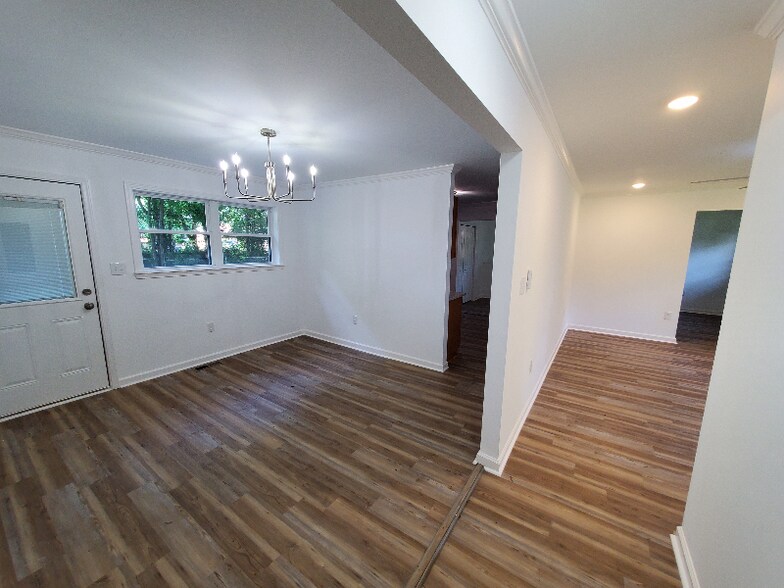 Building Photo - 11311 Chicamauga Trail SE